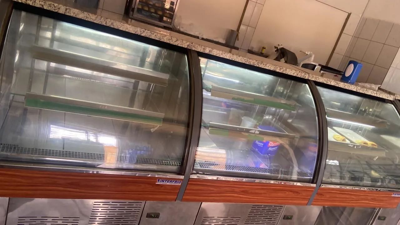 Freezer expositor de tortas e bolos de padaria - Foto 2
