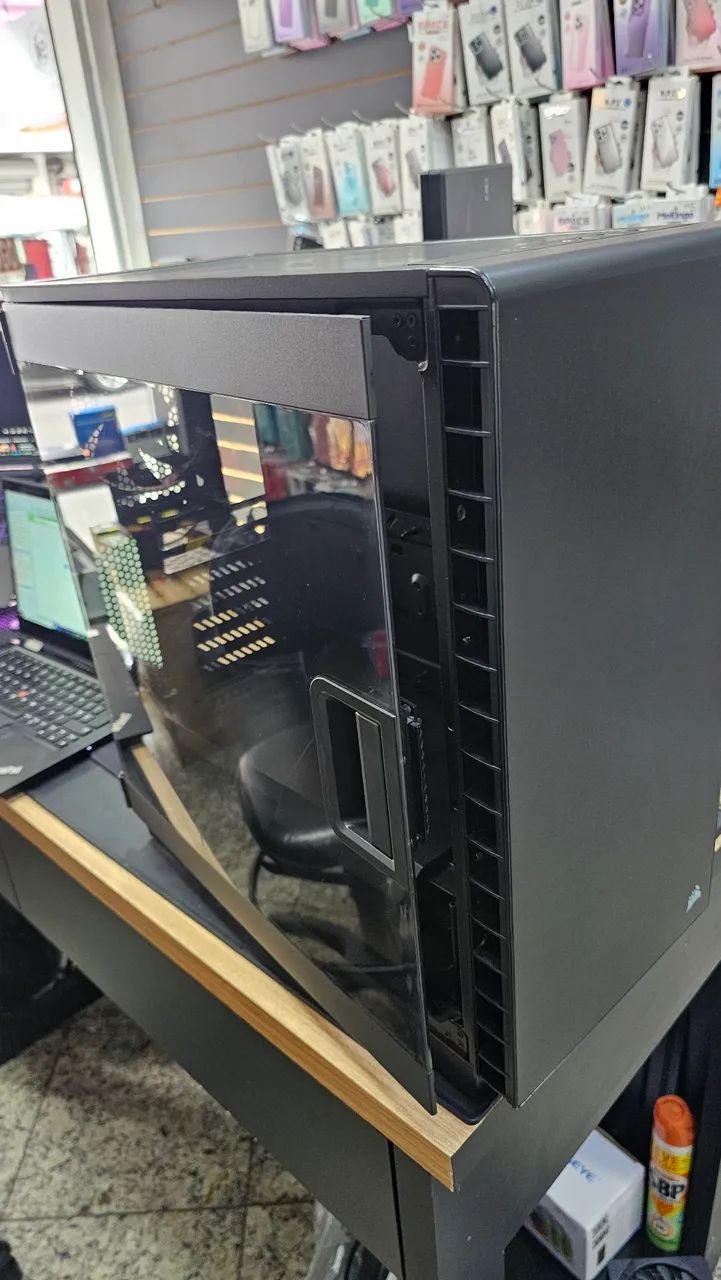Gabinete Corsair Mid Tower - Foto 3