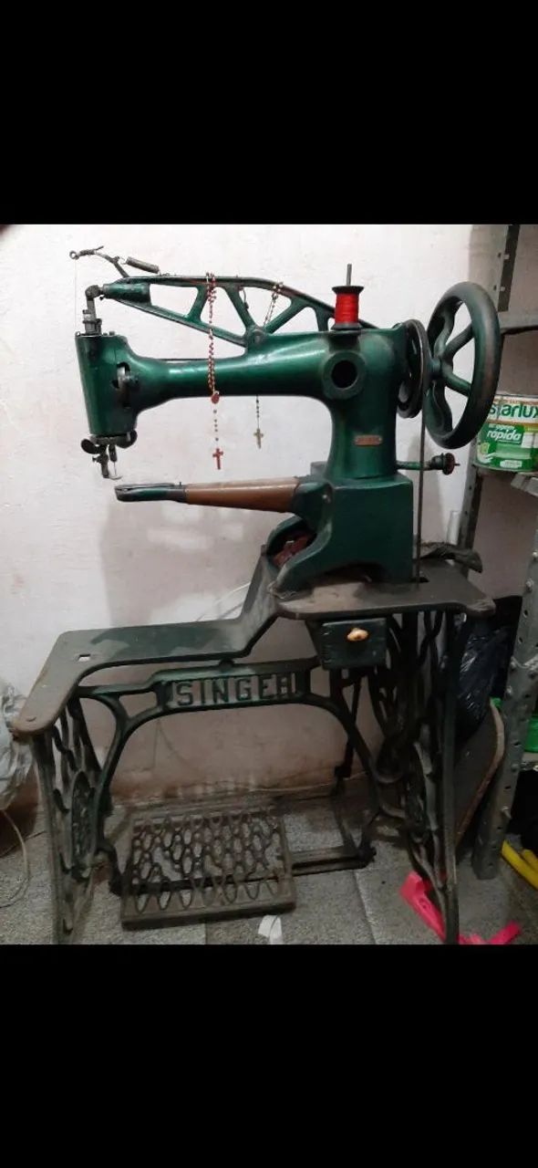 Máquina de costura Singer