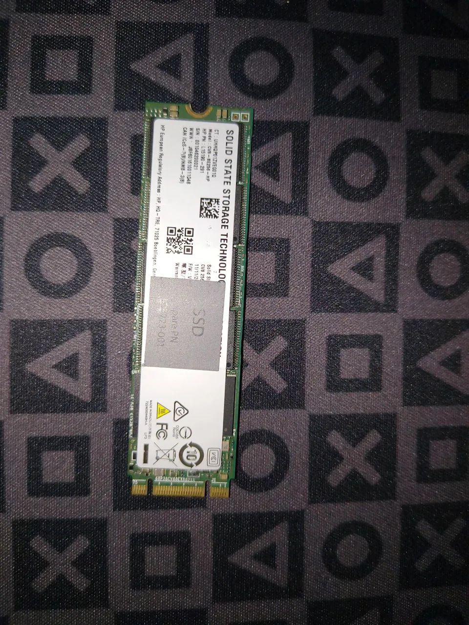 SSD 256 GB 80% de vida