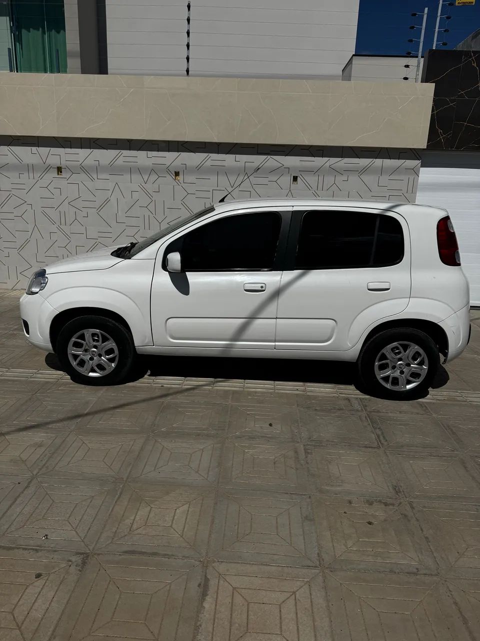 Fiat Uno VIVACE/RUA 1.0 EVO FIRE FLEX 8V 5P 2015
