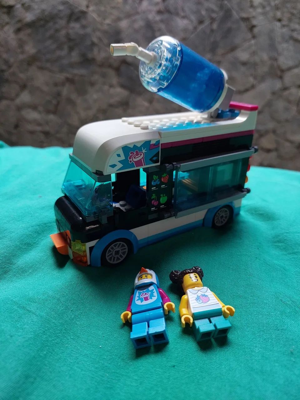 Lego City 60384 Van de Raspadinha