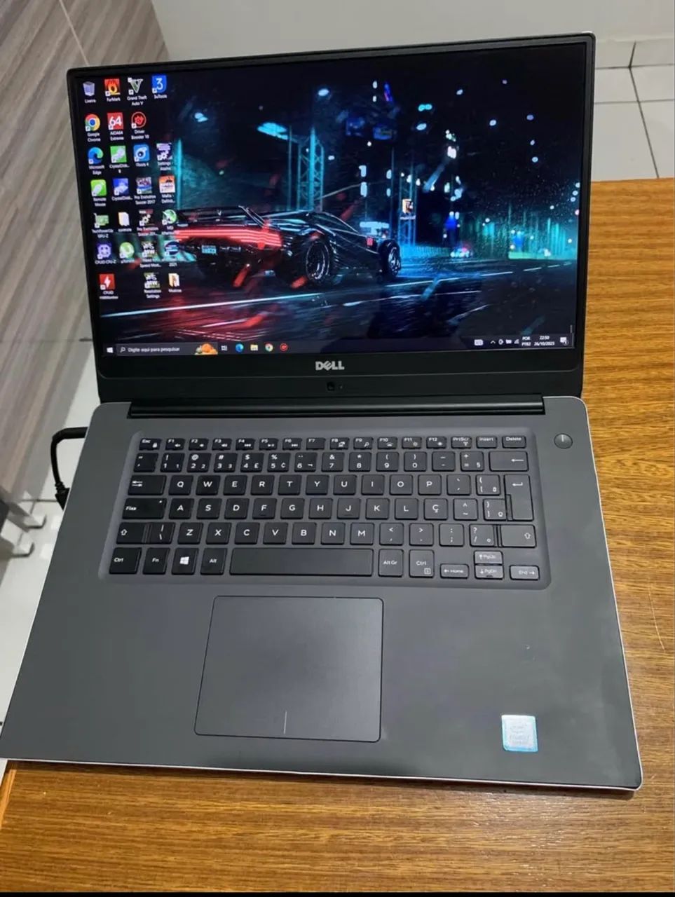 Notebook Dell i7 com Placa de Vídeo 