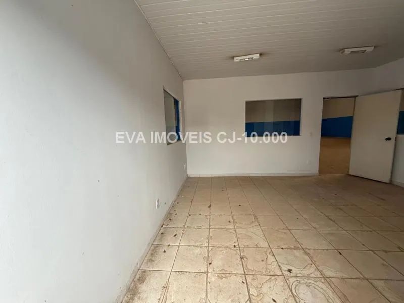 Galpão amplo com 640 m²  Excelente localização! - Foto 2