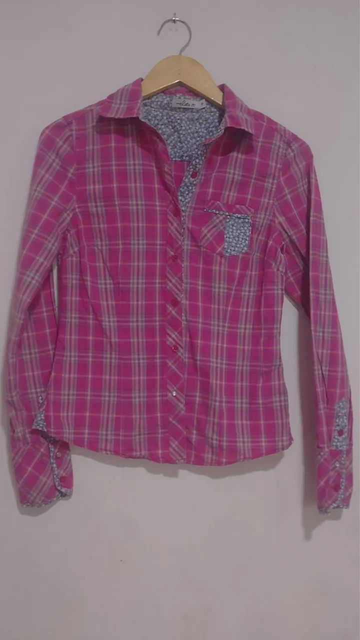 Camisa xadrez feminina P desapego 