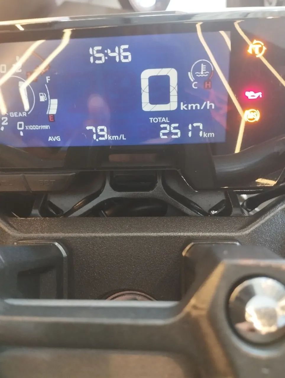 CB 650 R 2024 - Foto 5