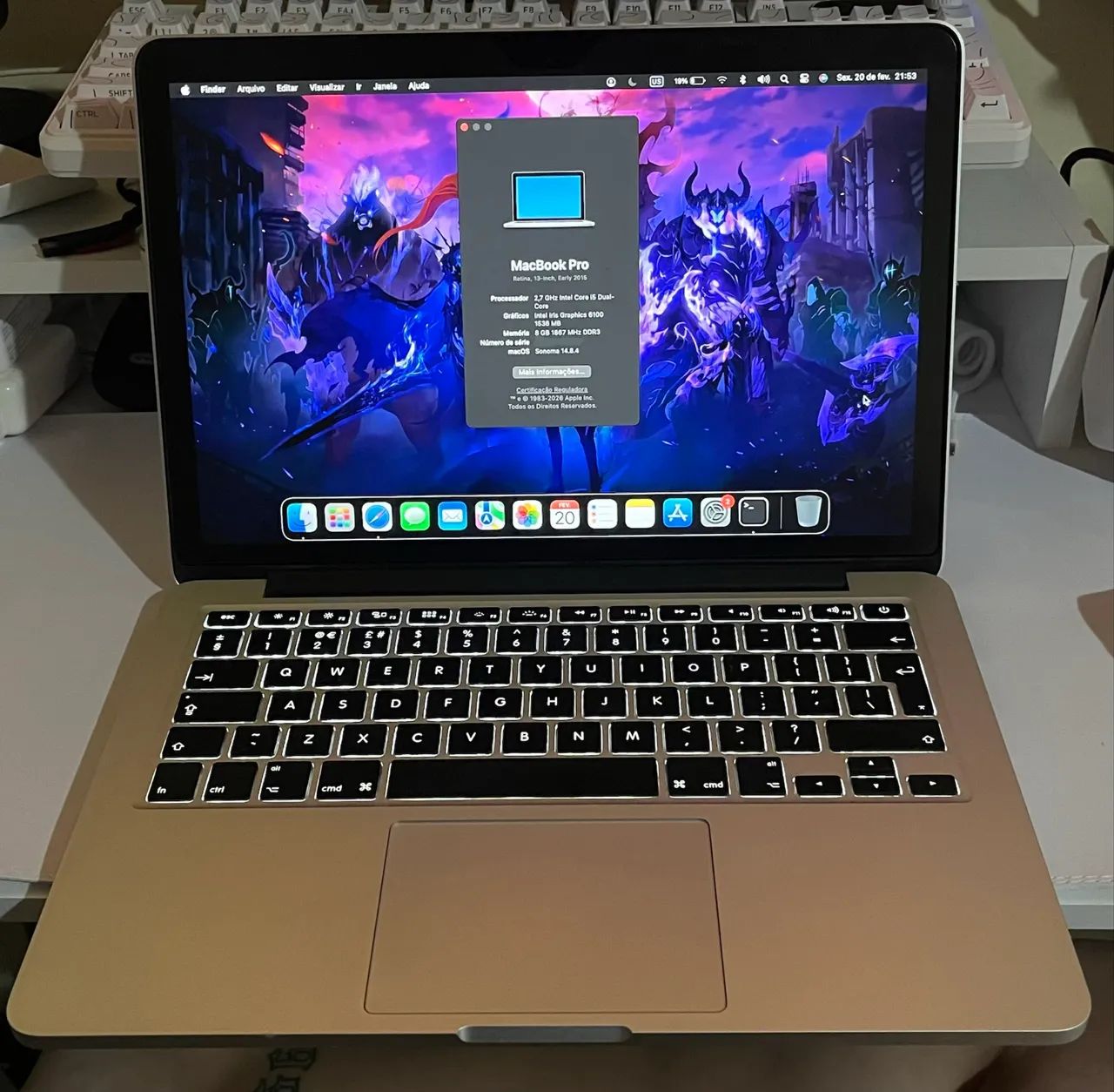 MacBook Pro 2015 i5 8gb RAM 256gb SSD Tela Retina - Notebooks