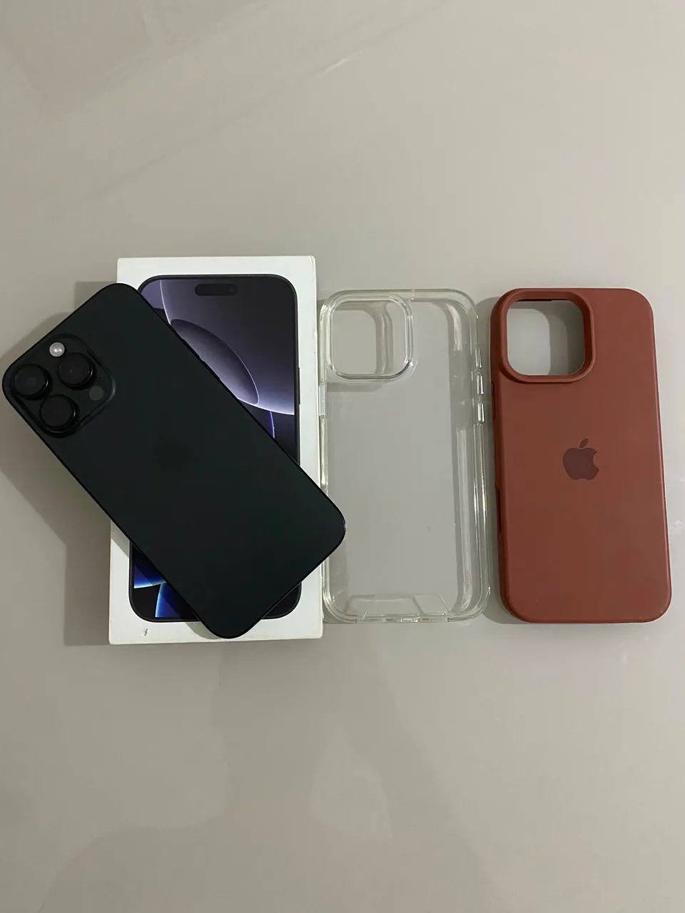 Iphone 16 Pro Max NOVO (Bateria 97%)