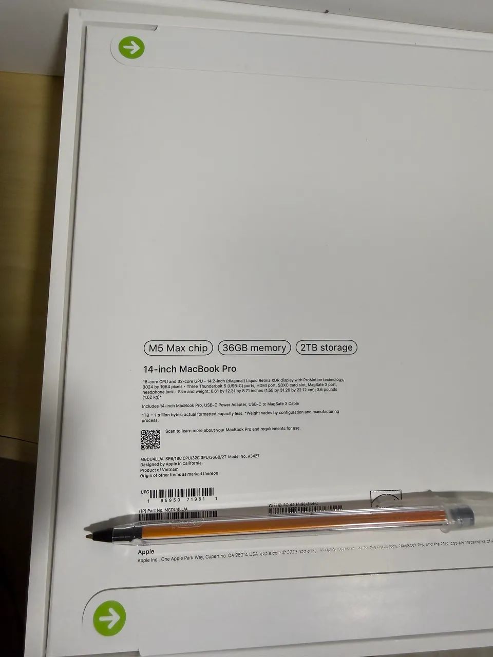 MacBook Pro M5 Max 18 cpu 32 gpu 36gb 2TB 14 2026 - Foto 2