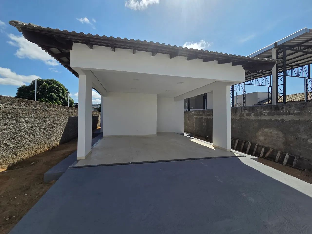 CASA DISPONÍVEL PARA LOCAÇÃO 2 quartos sendo 01 suíte . - Foto 3