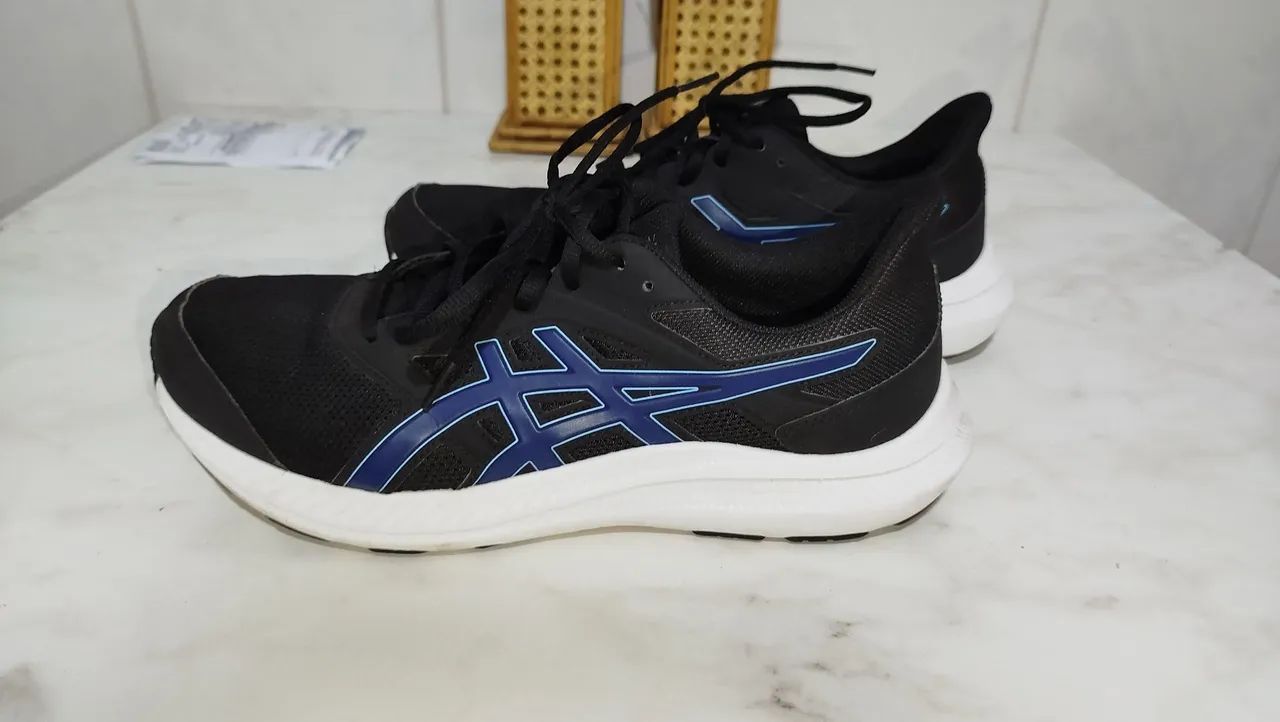 Tênis Asics 42 