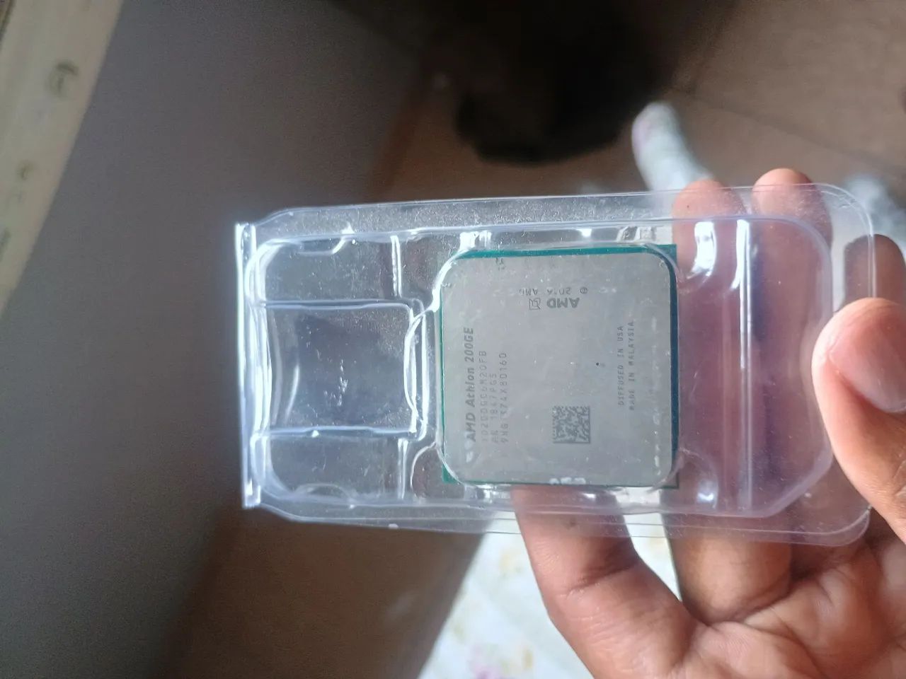 Athlon 200GE Usado