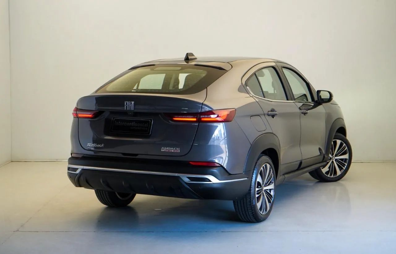 Fiat Fastback Audace 1.0 200 T. Flex AUT 2023 - Foto 2