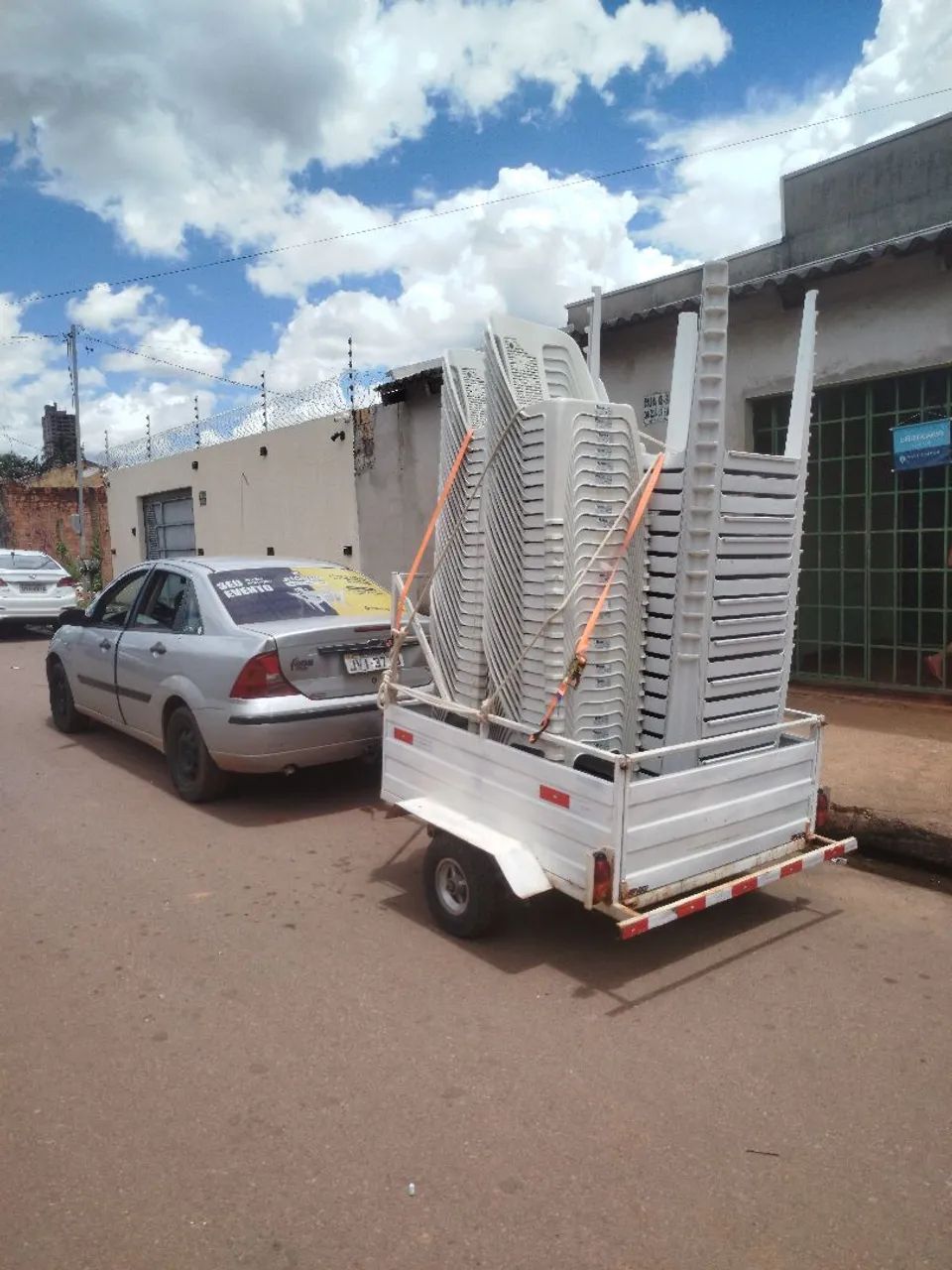 Aluguel de mesas e cadeiras para eventos  - Foto 2