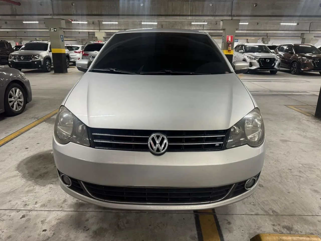 Volkswagen Polo Polo Sed. COMFORT. 1.6 Mi Tot. Flex 8v 2013
