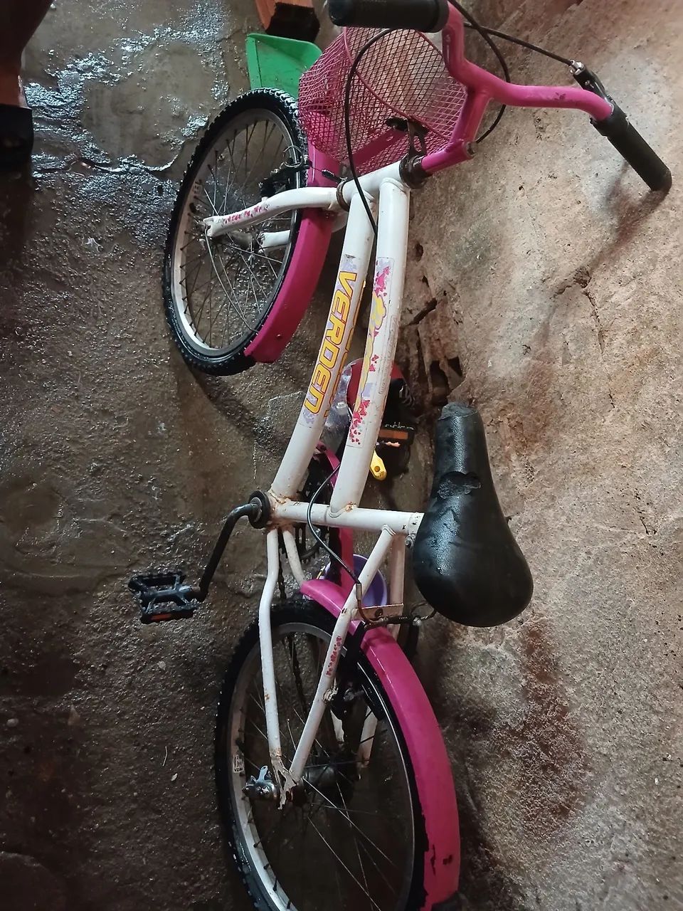 Bicicleta infantil aro 20 - Foto 4