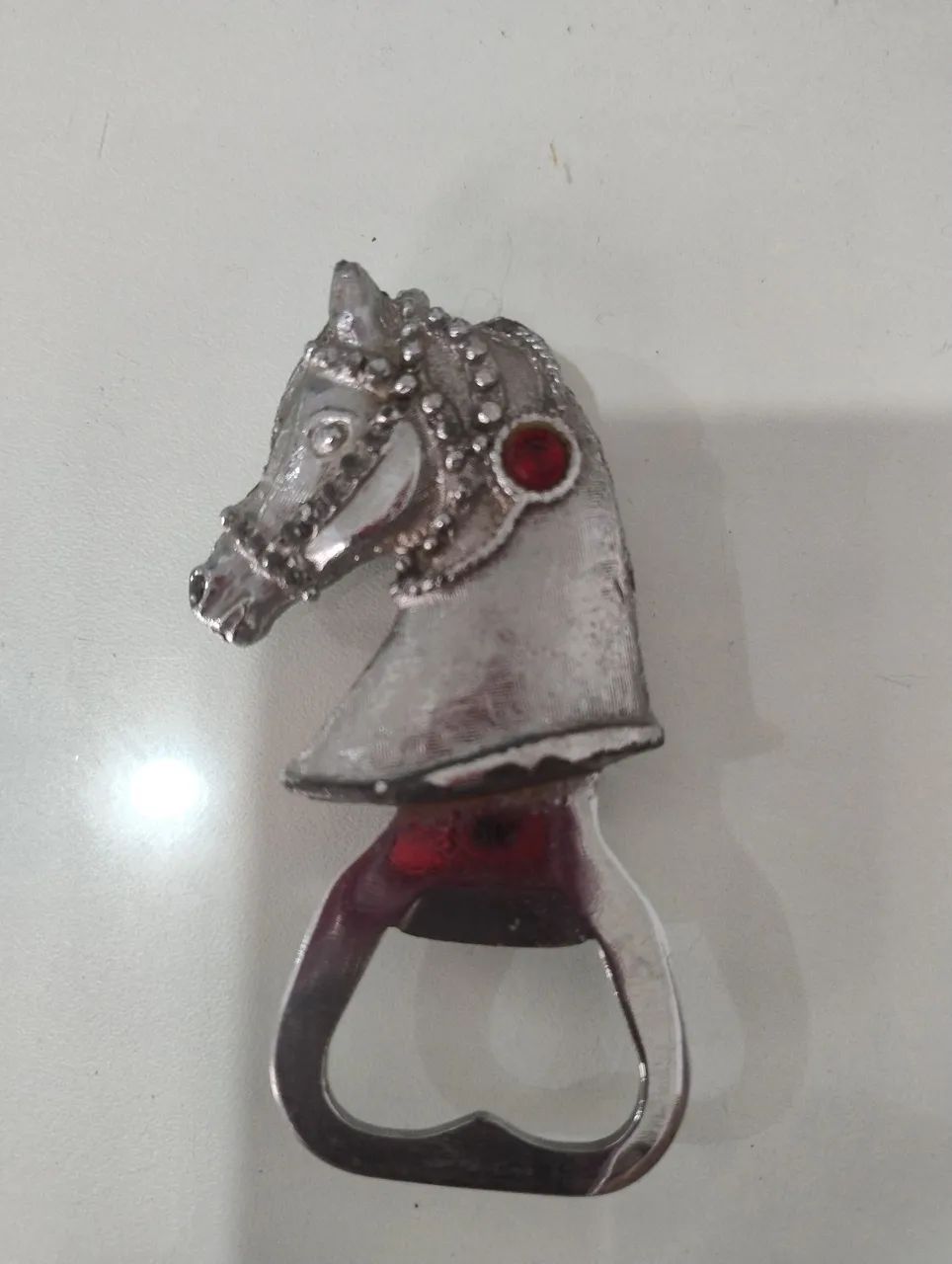 Abridor de Garrafa cabeça de cavalo em metal