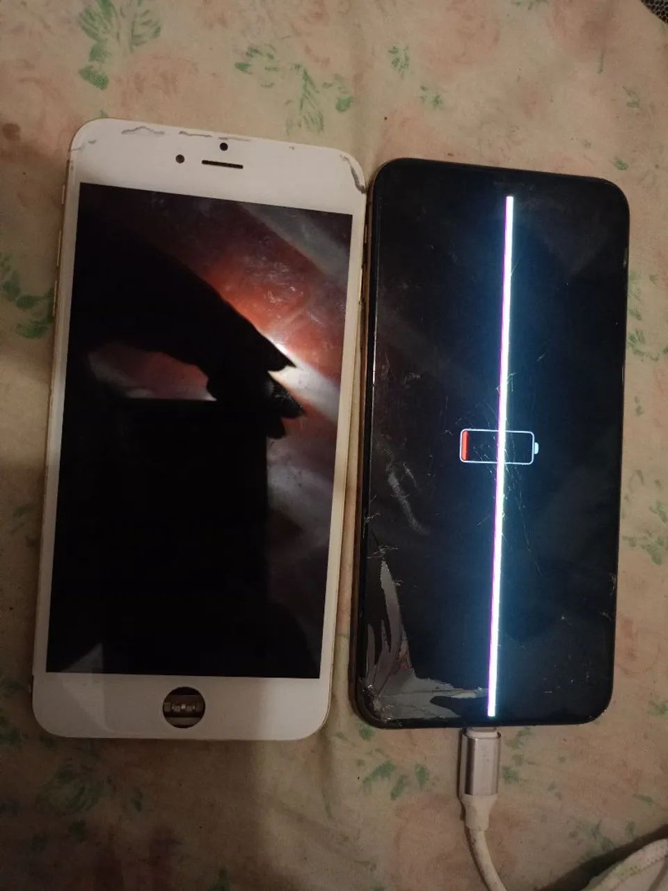Dois iPhones para retirar peças  - Foto 2
