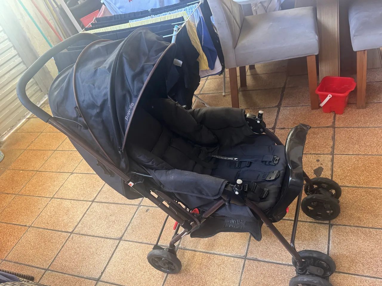 Carrinho de bebê novo - Foto 2