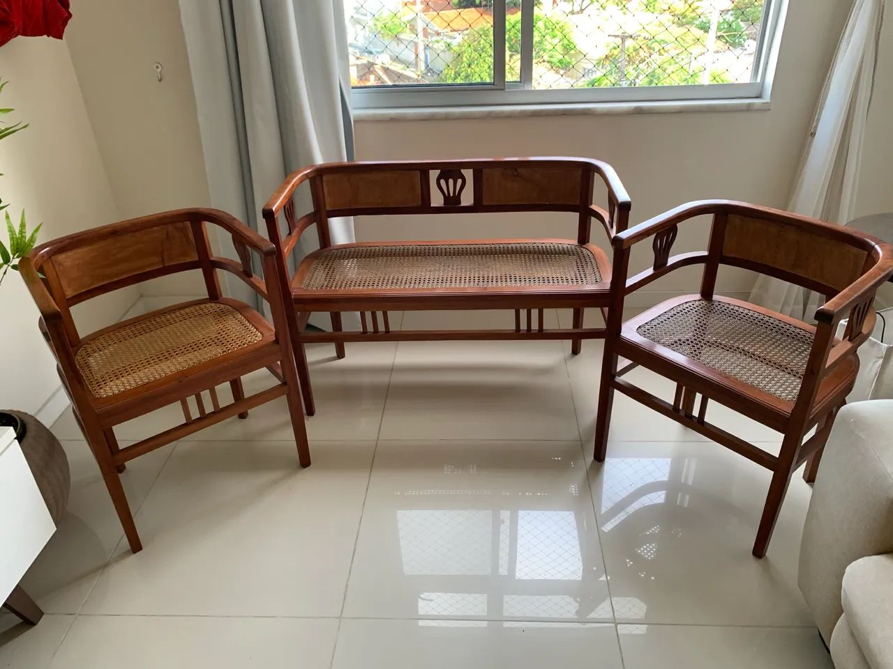 Conjunto clássico Sofá e Poltronas - Foto 4