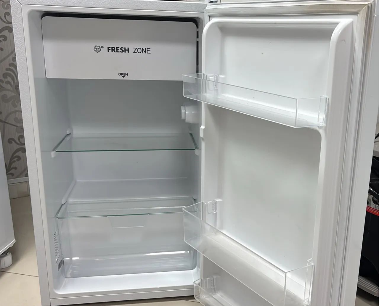 Frigobar Hisense 90L impecável  - Foto 2