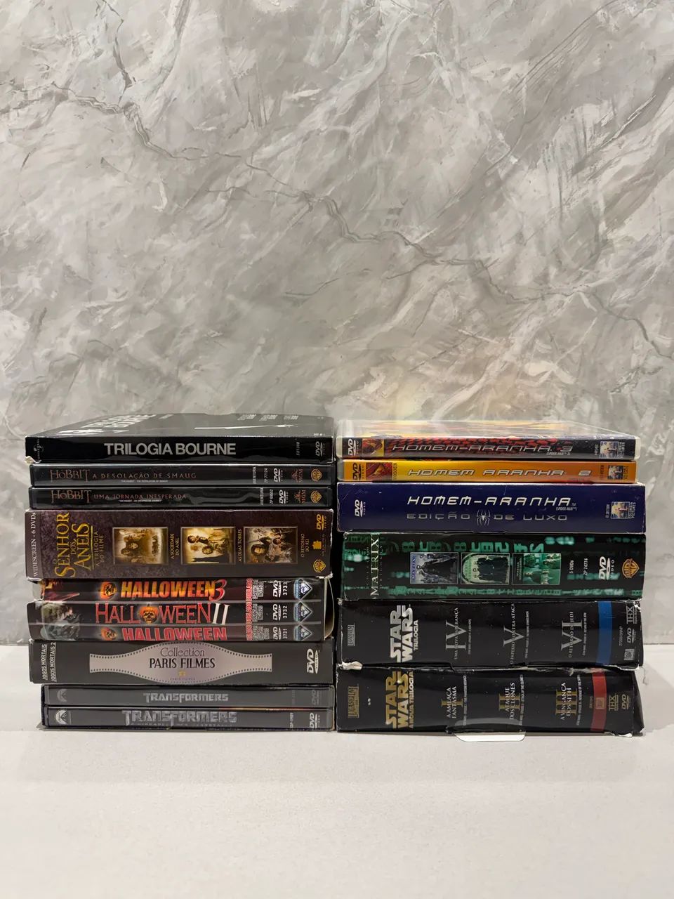 Vendo filmes em DVD