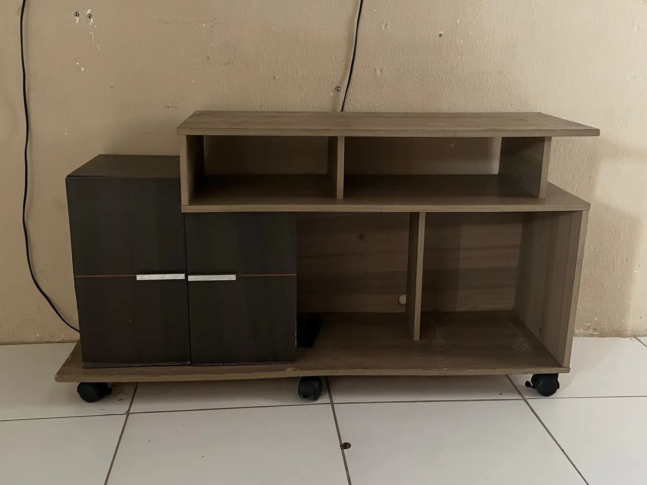 Rack para TV com rodinhas - Foto 5