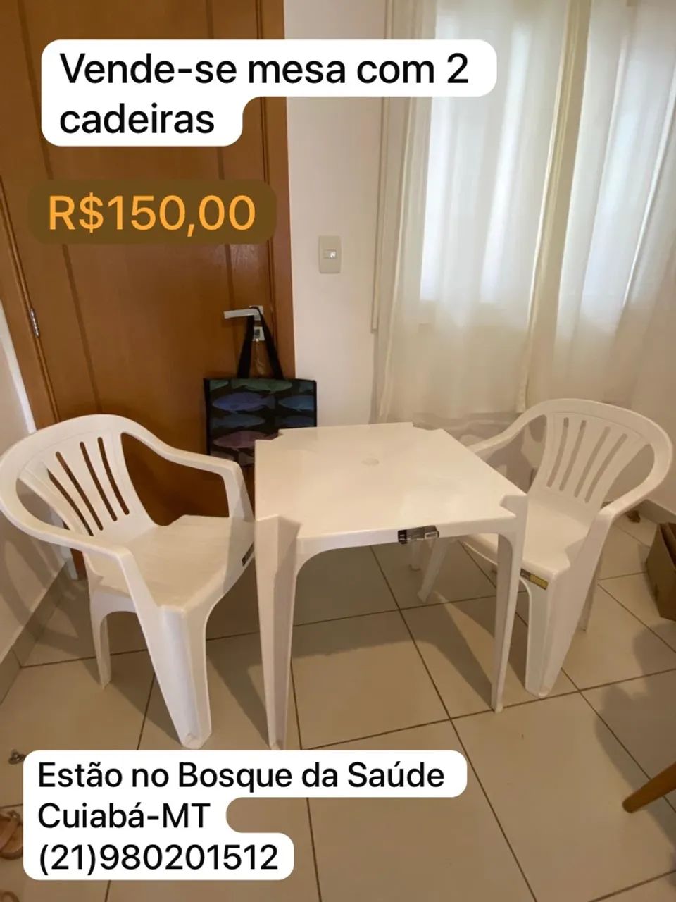 Mesa plástico 2 com cadeiras 