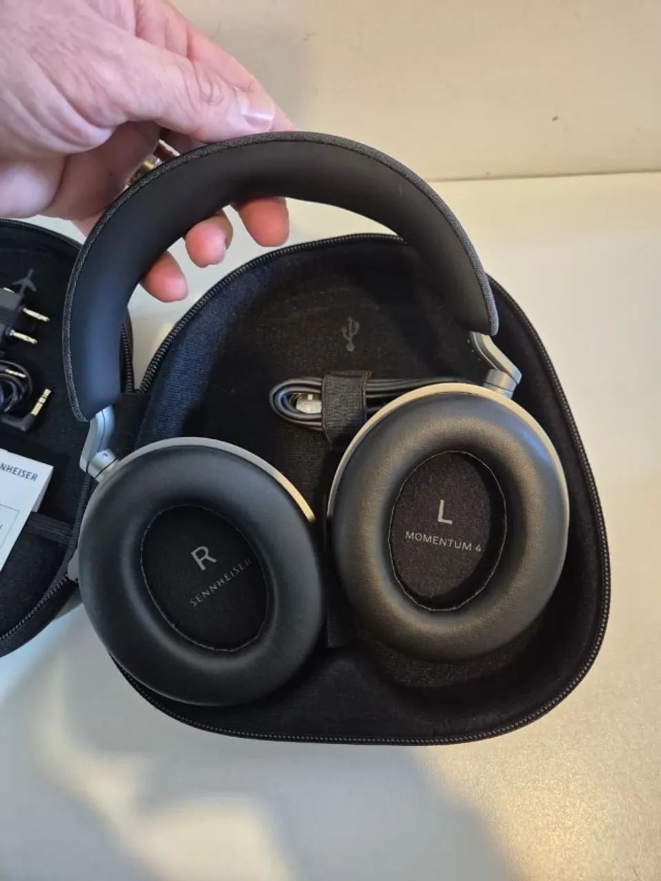 Fone De Ouvido Bluetooth Sennheiser Momentum 4 Novo na caixa
