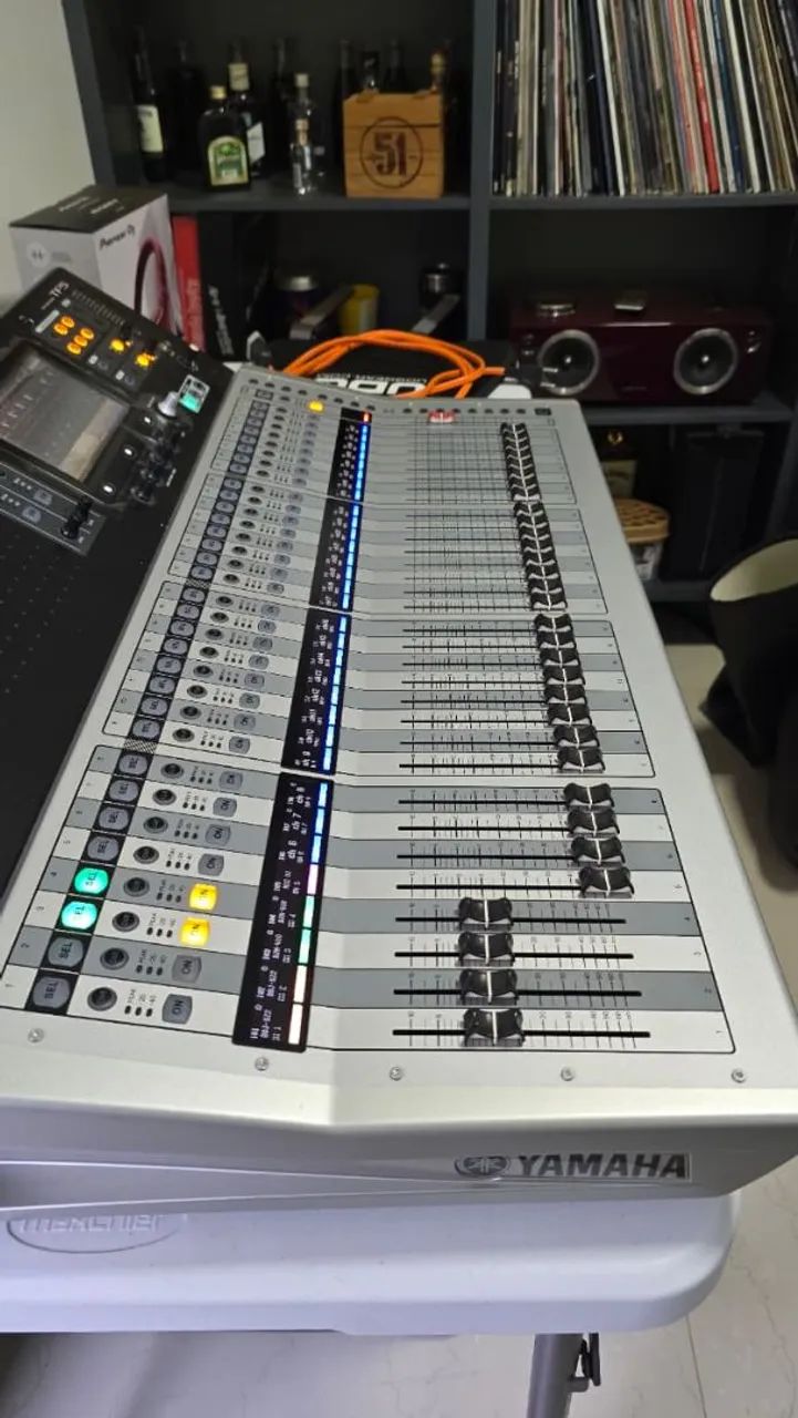 Mesa de Som Digital Yamaha TF5.  - Foto 3