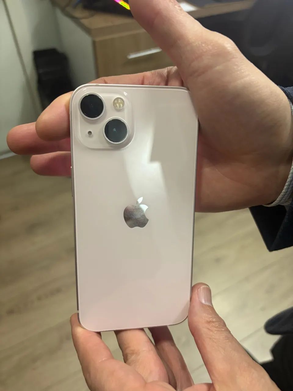 iPhone 13 128GB Rosa - Foto 2