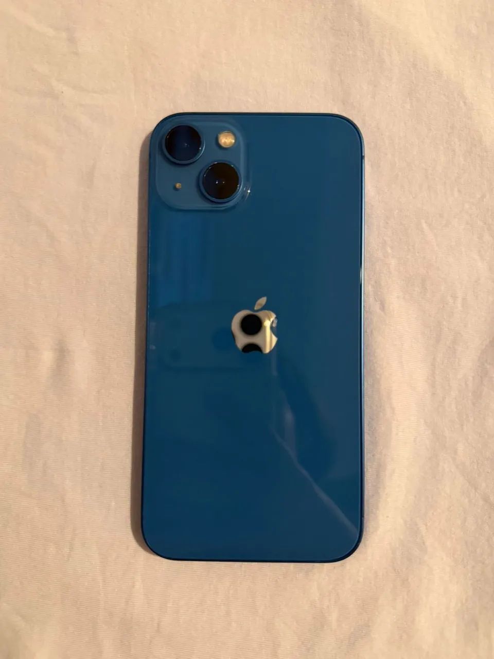 iPhone 13 bateria 93%