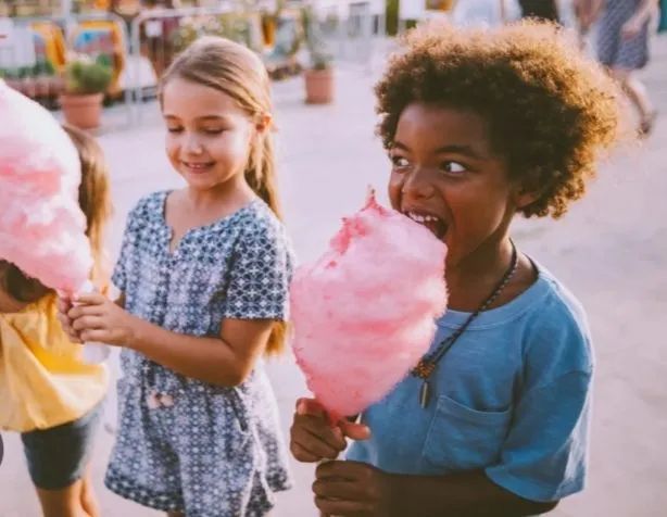 Aluguel de pula pula e algodão doce  - Foto 3