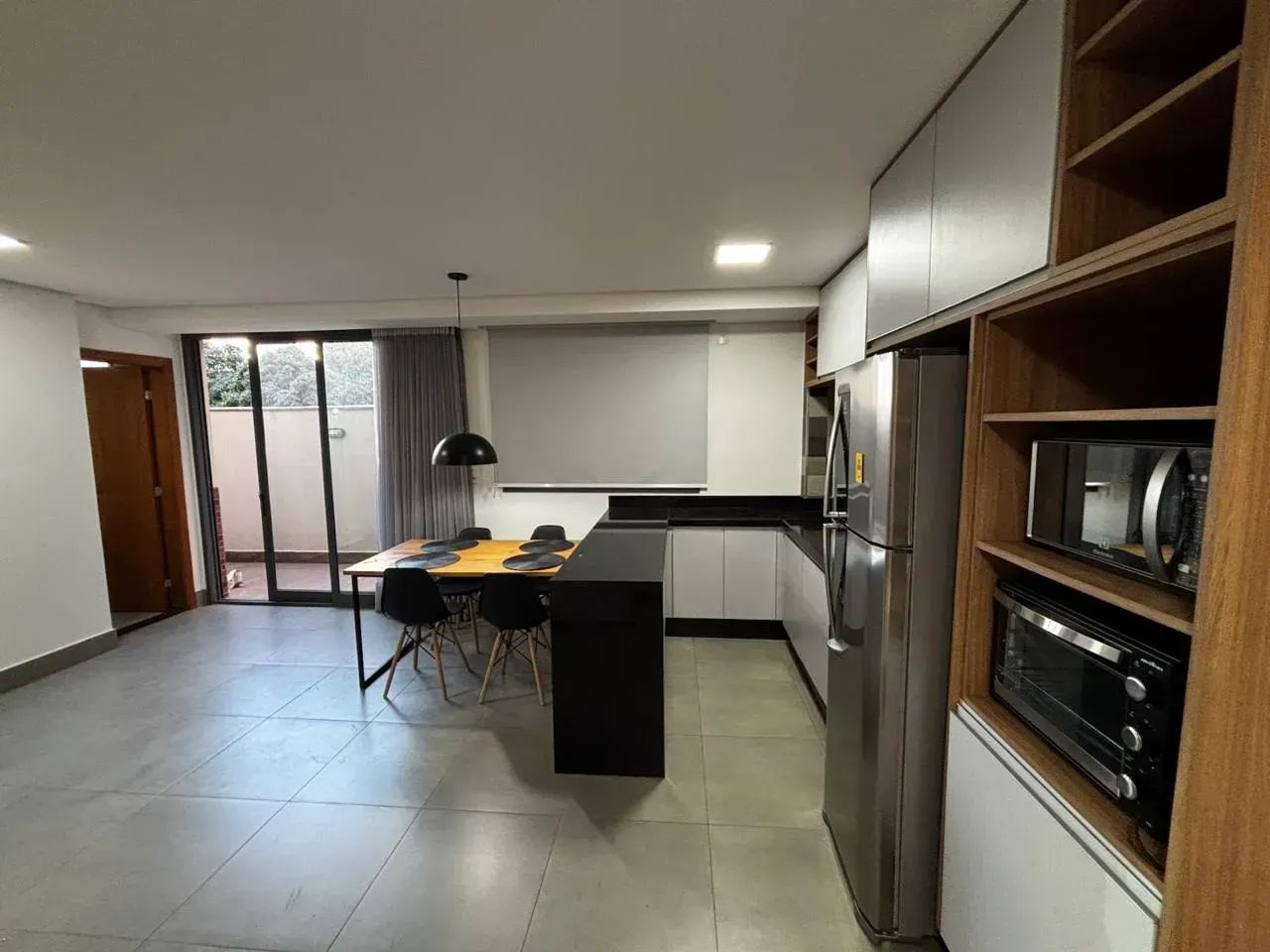 Studio 1 quarto com área privativa, 100% mobiliado, Funcionários, BH