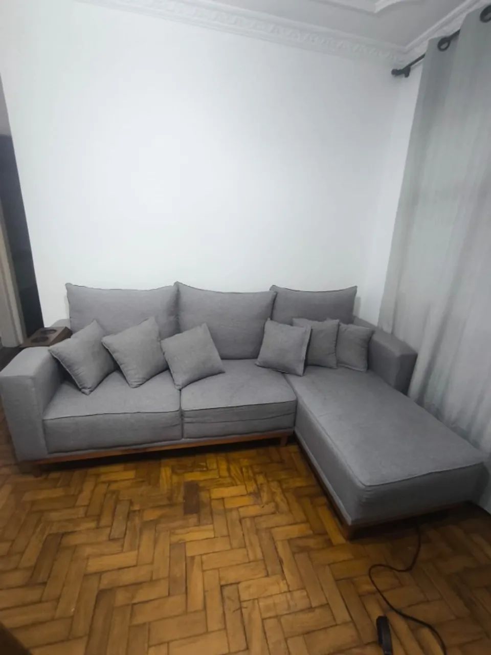 Sofá Três lugares com chaise. - Foto 4