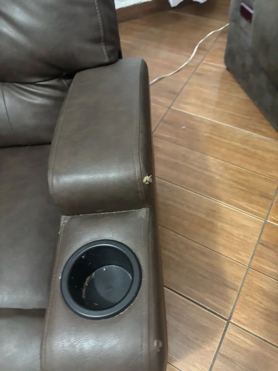 Poltrona reclinável elétrica com controle remoto  - Foto 4