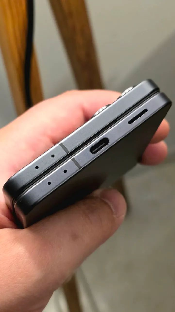 Z Flip 7 - 512gb - impecável - Foto 2