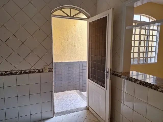 Excelente Casa, 4 Quartos, sendo 2 Suítes, Vila Basevi, Sobradinho-DF - Foto 3