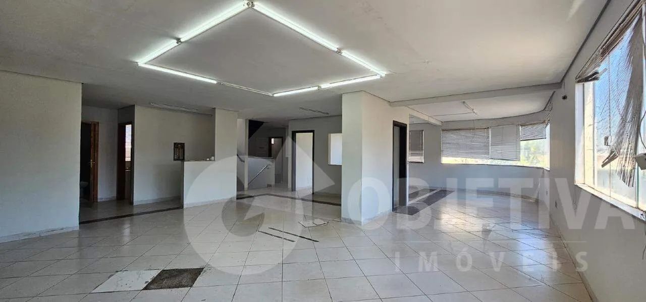 Loja para aluguel, 3 vagas, CARAJAS - UBERLANDIA/MG - Foto 2