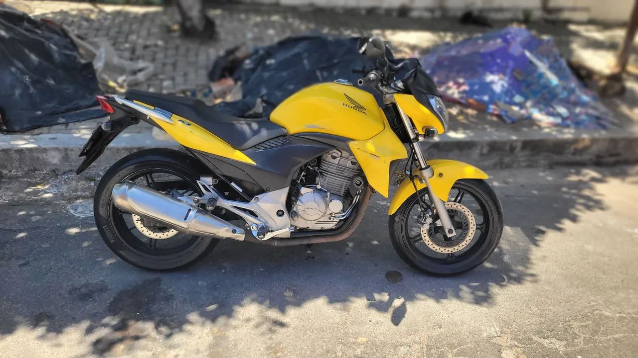 Honda CB 300r - Foto 2