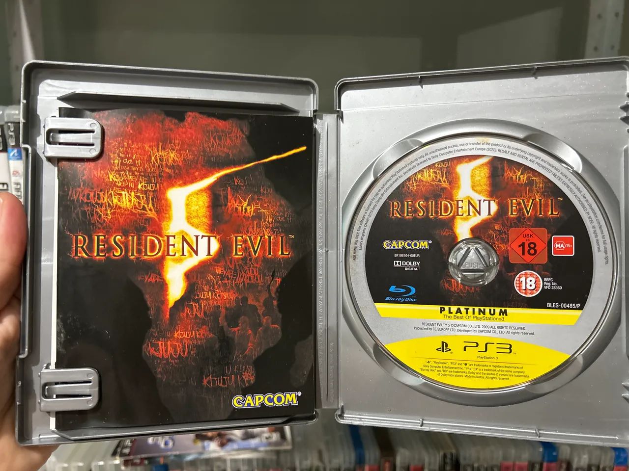 Resident Evil 5 PS3 platinum  - Foto 3