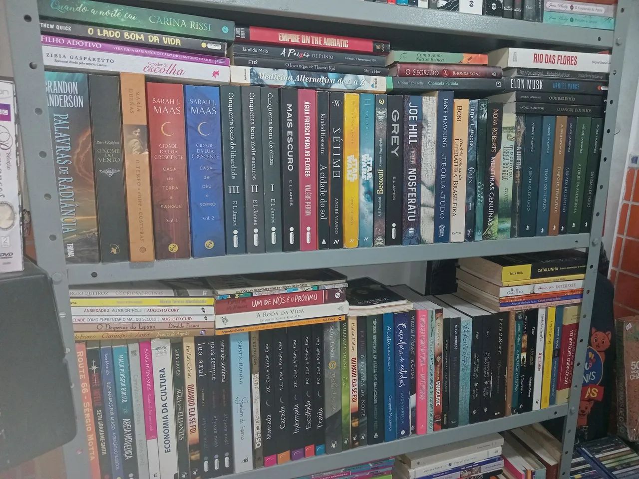 + 300 Livros - Foto 3