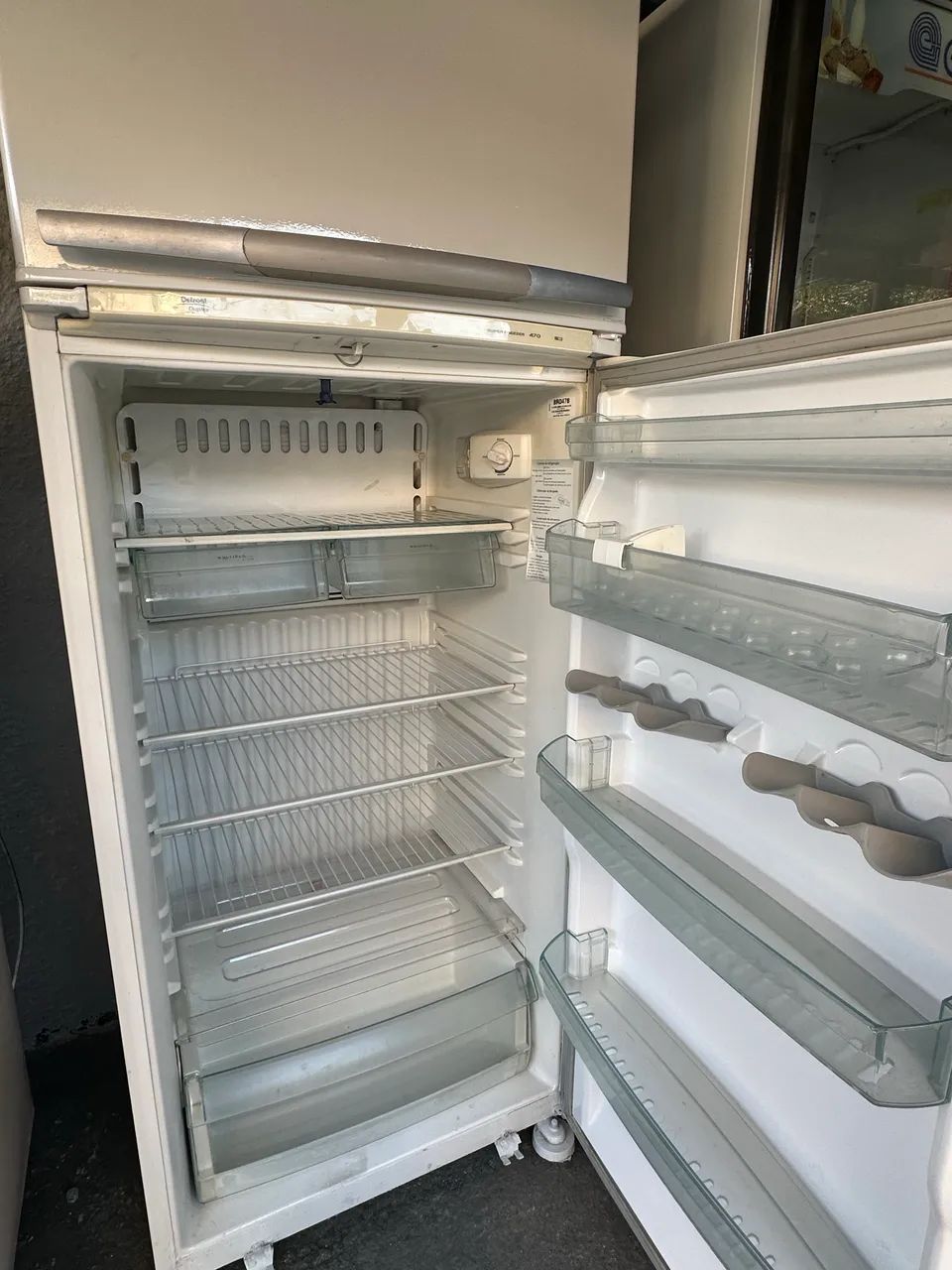 Vendo geladeira grande