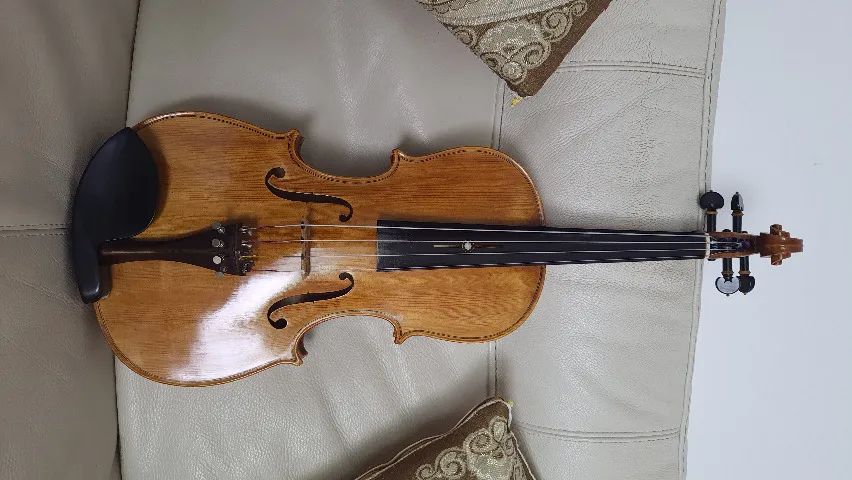 Viola de arco tamanho 42 de luthier - Foto 3