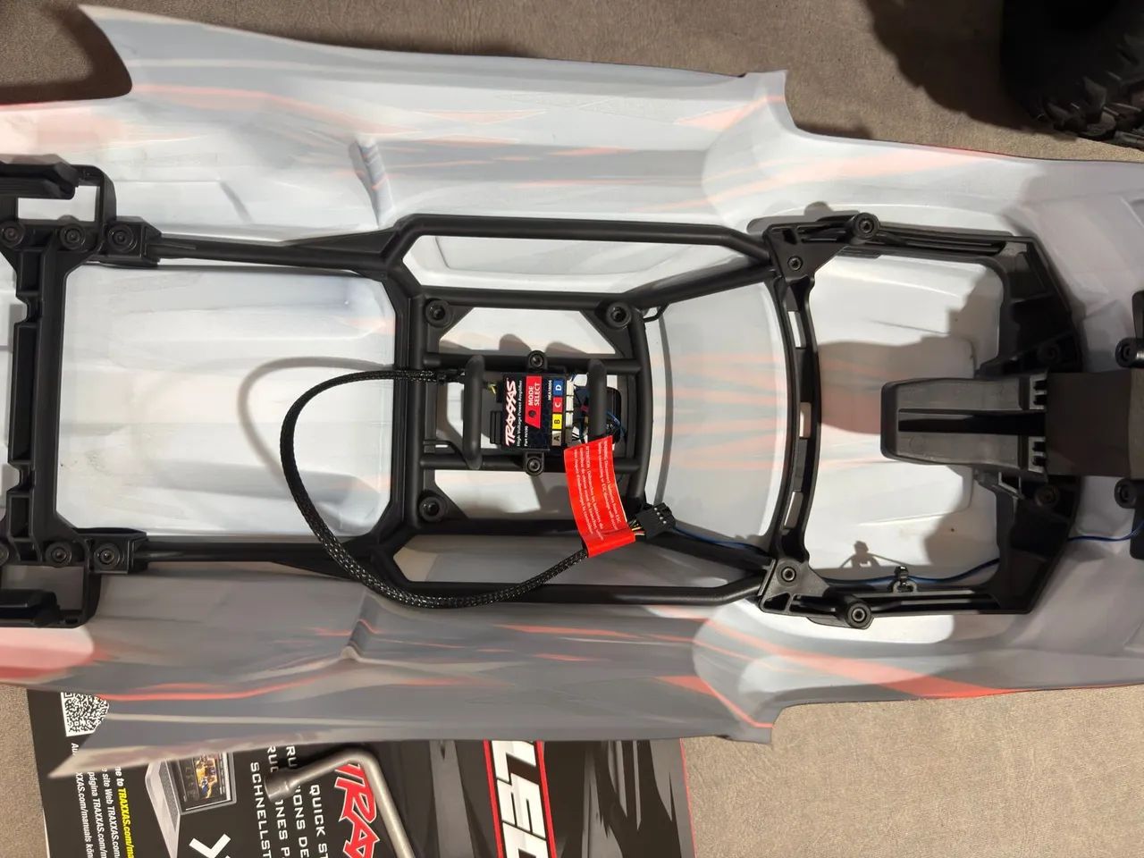 Automodelo Traxxas Sledge 1/8 4x4 Belted - Foto 3