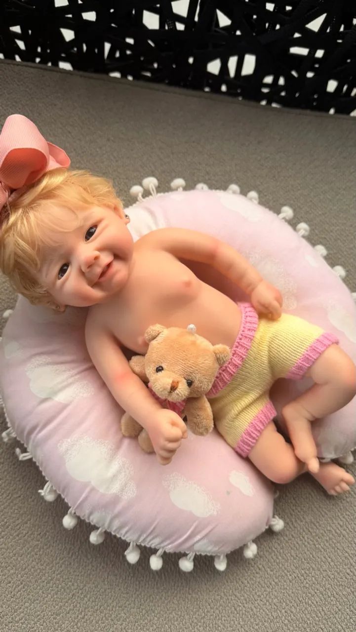 BEBÊ REBORN SILICONE SÓLIDO 