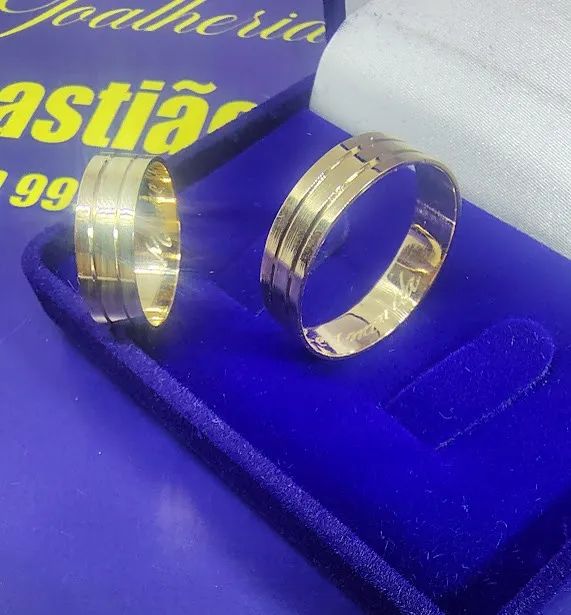 Alianças Casal Noivado Casamento Bodas Ouro 18 Kilates Peso 7.10 Gramas 6 mm Detalhes de 2 - Foto 5