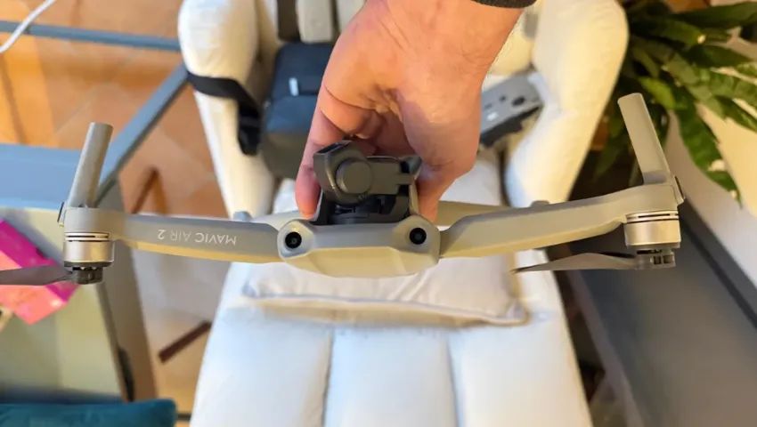 Drone DJI Mavic Air 2  (Pacote Fly More Combo) - Foto 2