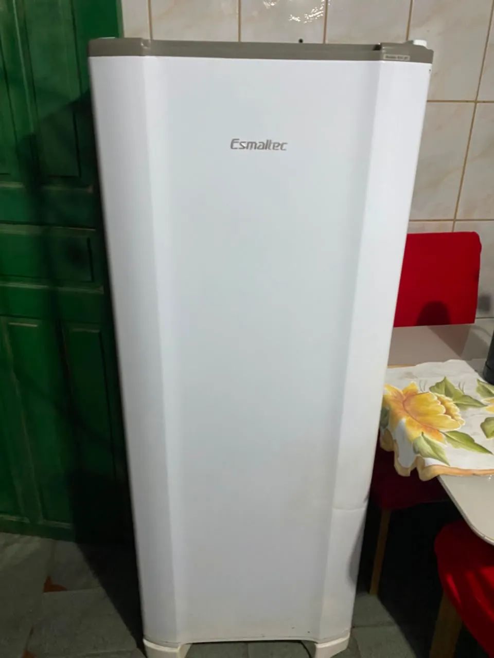 Vender uma geladeira Semino