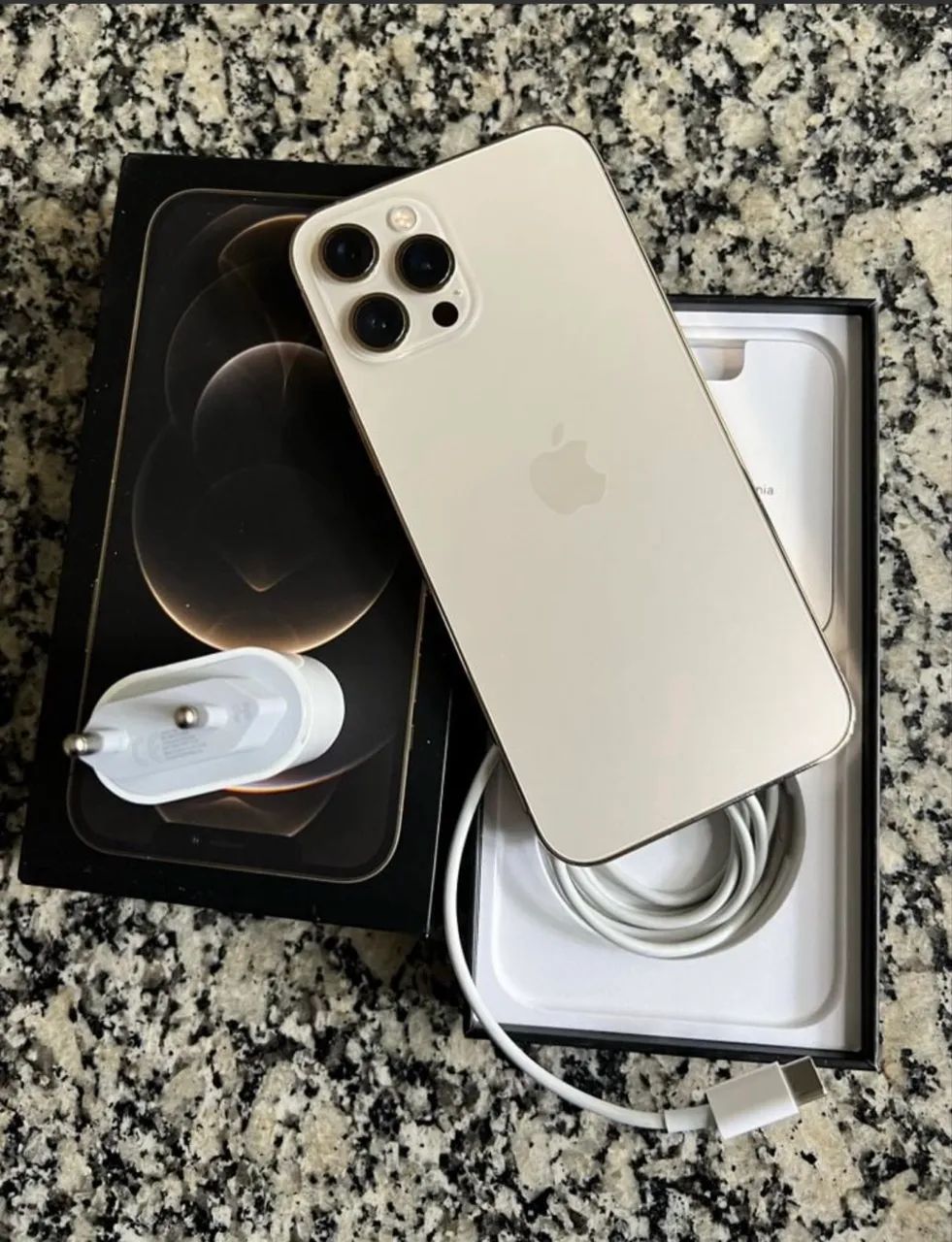 Vendo iPhone iPhone 12 Pro Max, ou troco em outro cm volta, somente em iPhone  - Foto 2